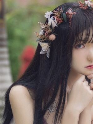 《被丈夫的下属推来推去的妻子》